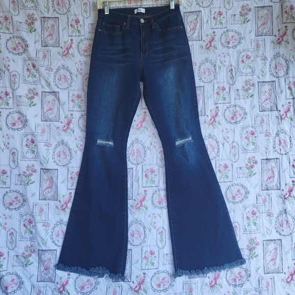 YMI Jeans Denim Raw Edge Distressed Boot Flare Size 7 Y2K Western - Picture 1 of 5
